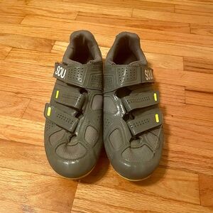 SoulCycle Gray Cycling Shoes with Yellow Accents